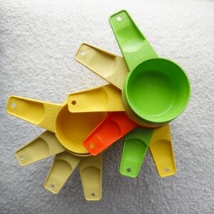 Set Of 10 Tupperware Measuring Cups Vintage Colorful